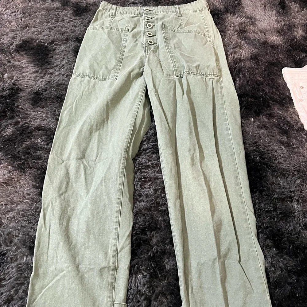 Pistola Cropped Utility‎ Pants in Army Green Size 26 Button Fly Denim Cotton